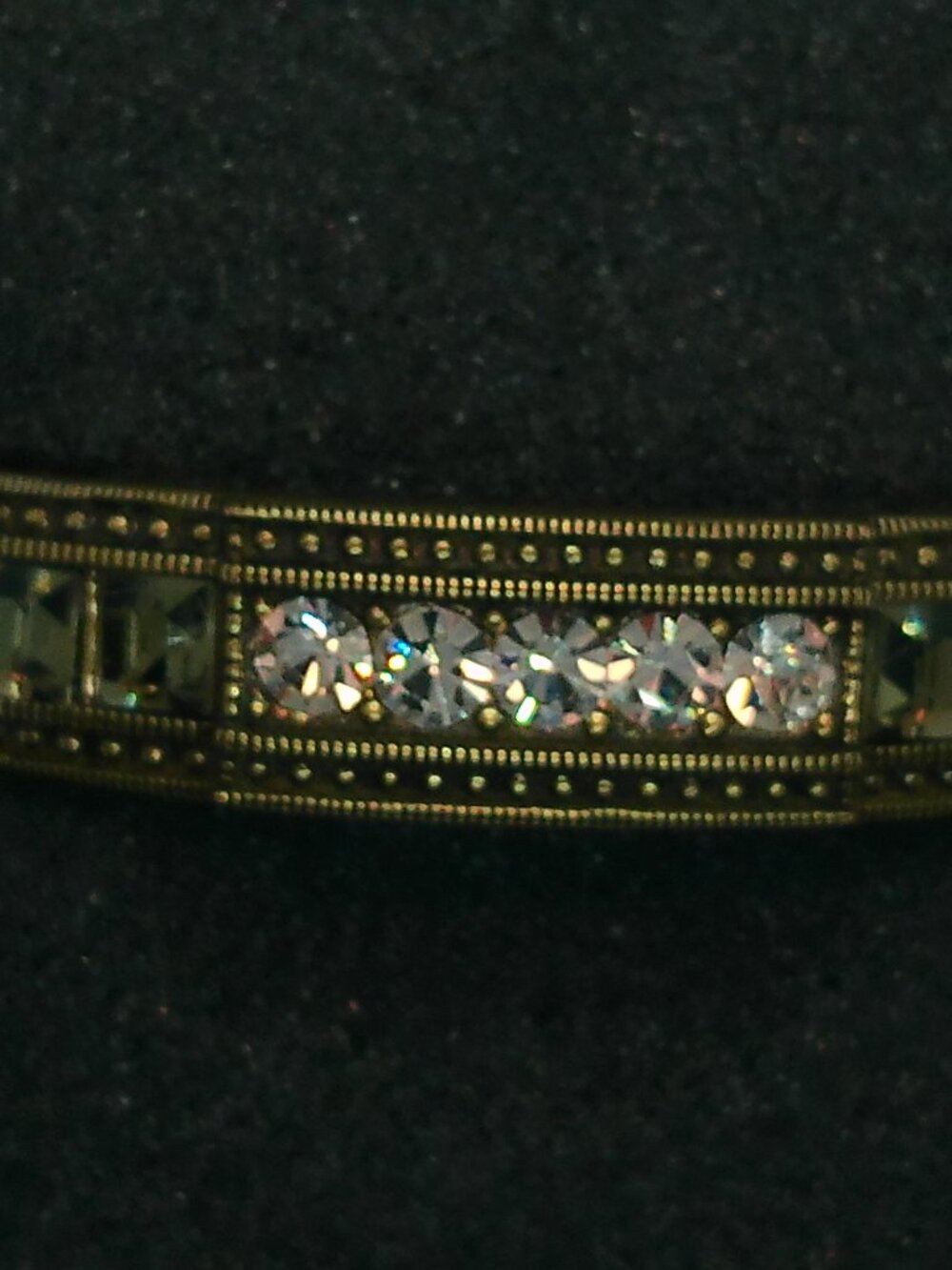 Bracelet Heidi Daus Jeweled Rhinestone hinged bangle bracelet